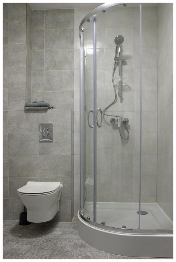 Double Room Private Bathroom