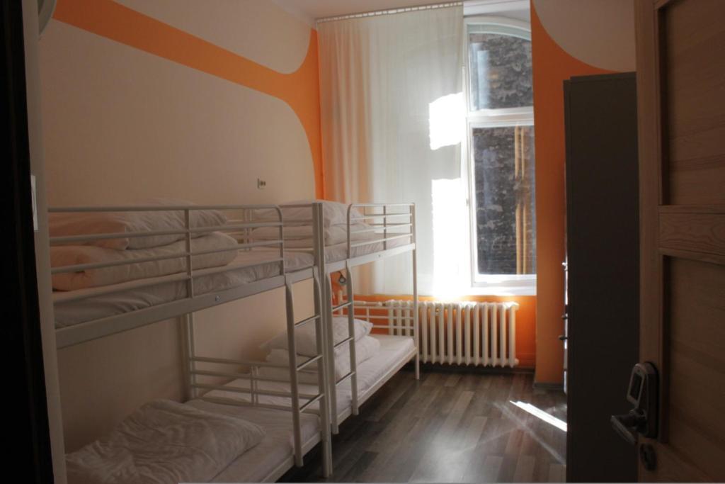 Bed 8-Bed Dormitory Room