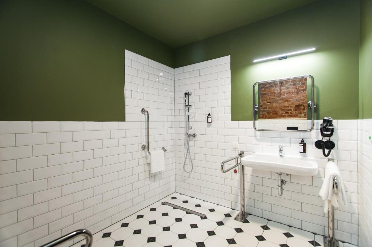 Single Room - Disability Access