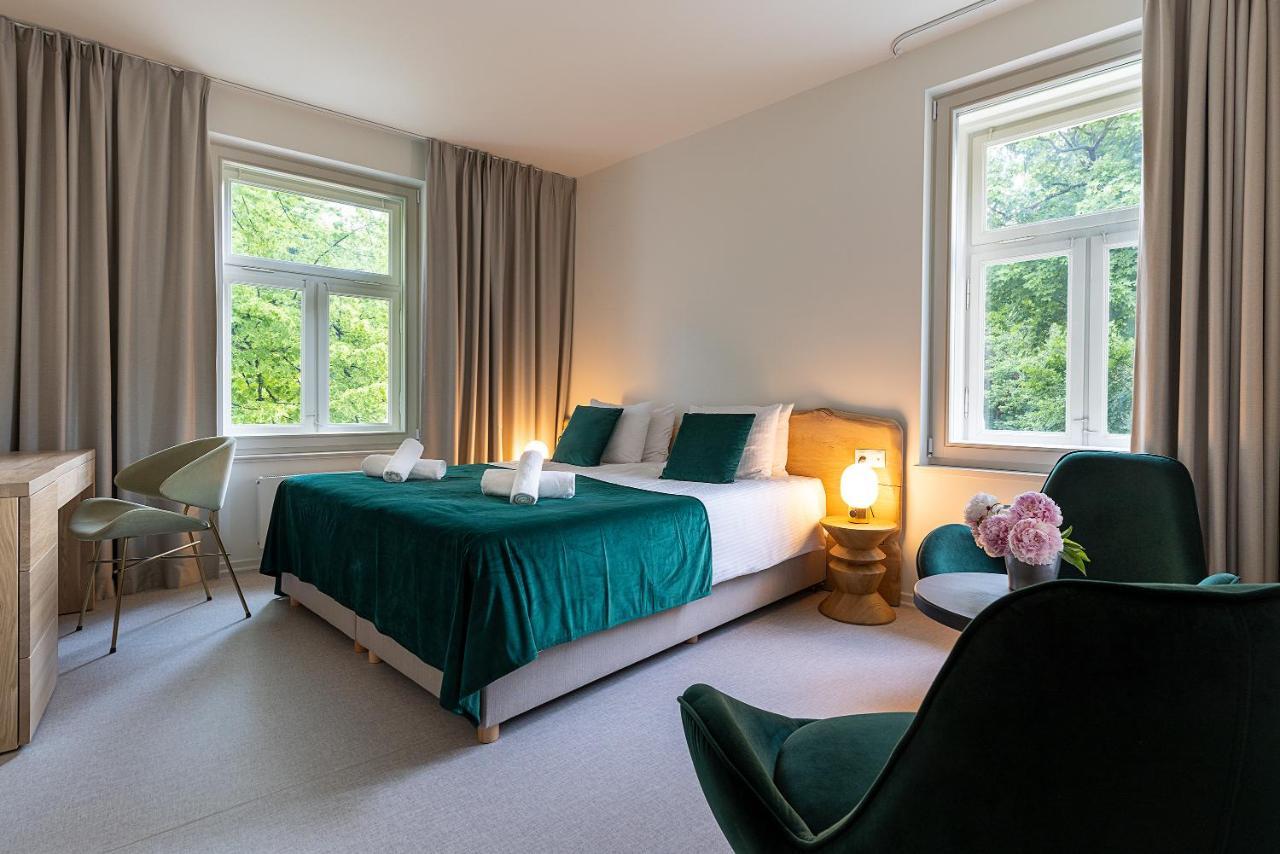 Deluxe Doppel-/Zweibettzimmer