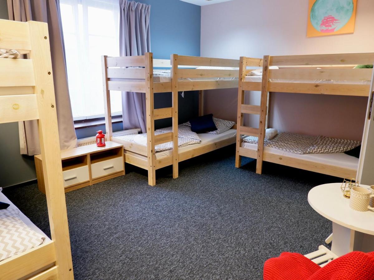 Sextuple Room,1352969344:JPEG