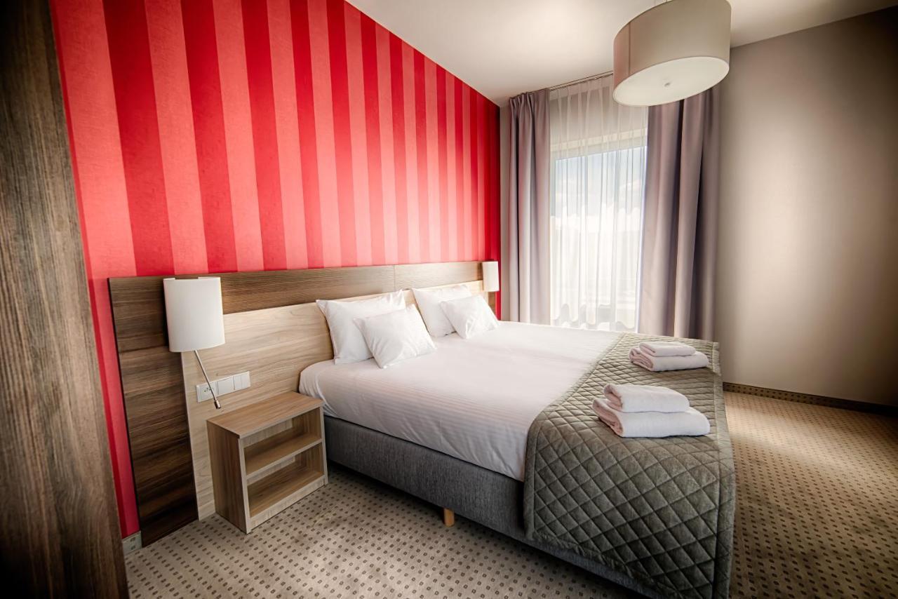 Single Room,1676774742:JPEG
