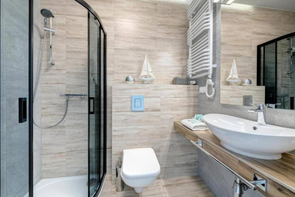 One-Bedroom Apartment,1481955488:JPEG