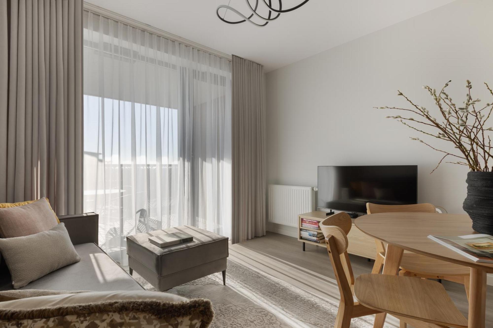 One-Bedroom Apartment