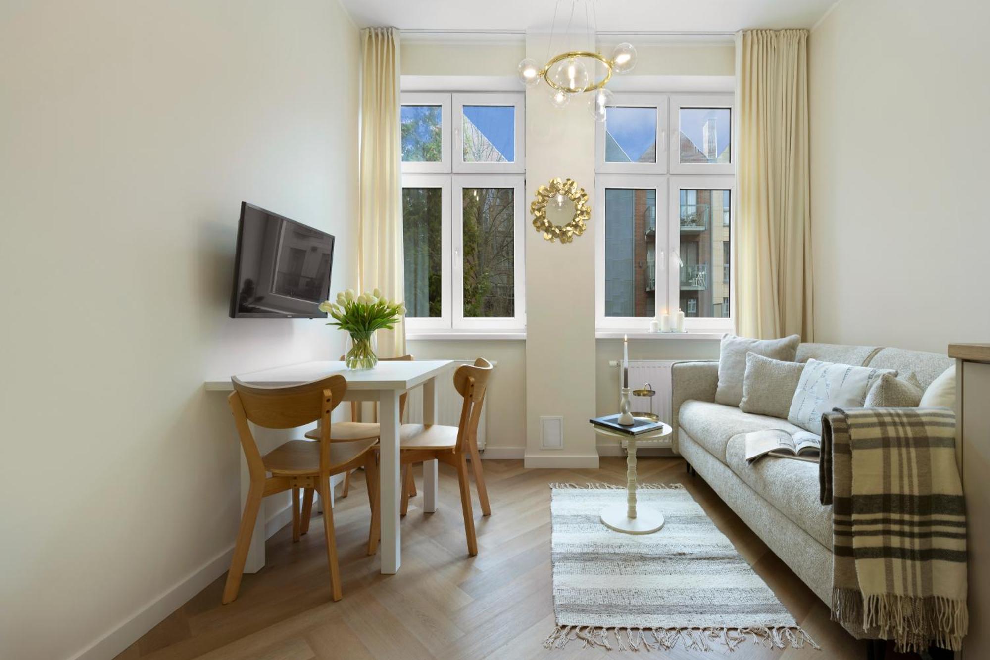One-Bedroom Apartment