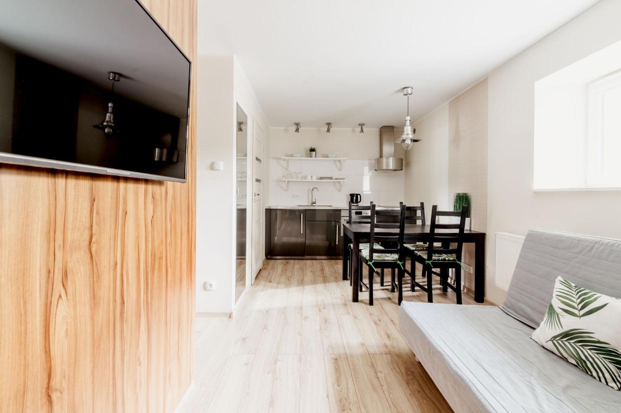 Studio Apartment Lower Ground Floor