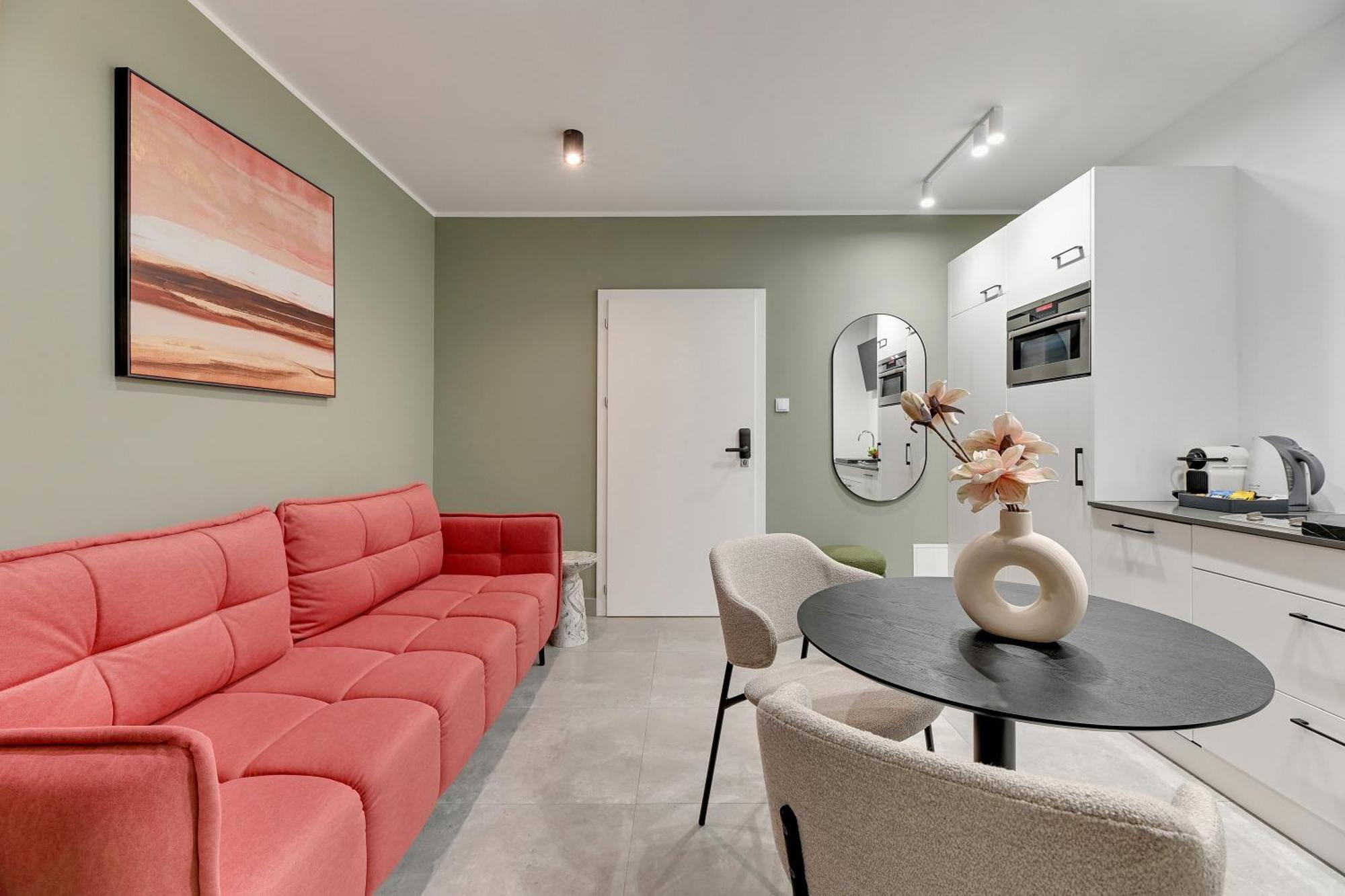 Deluxe King Suite