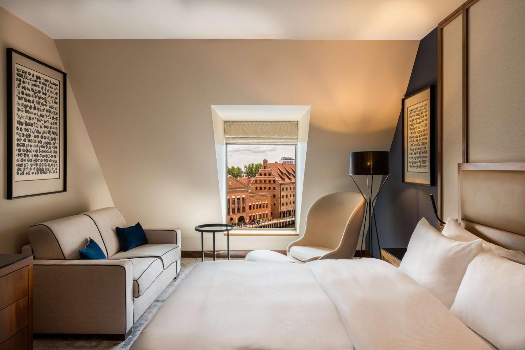 Deluxe King Room River View