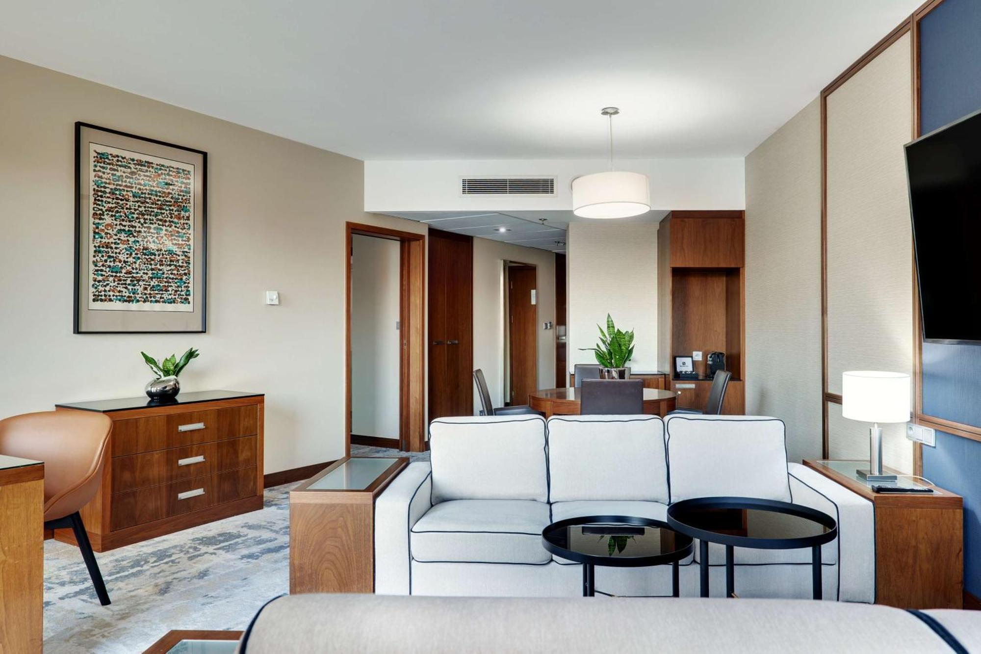 King Suite River View