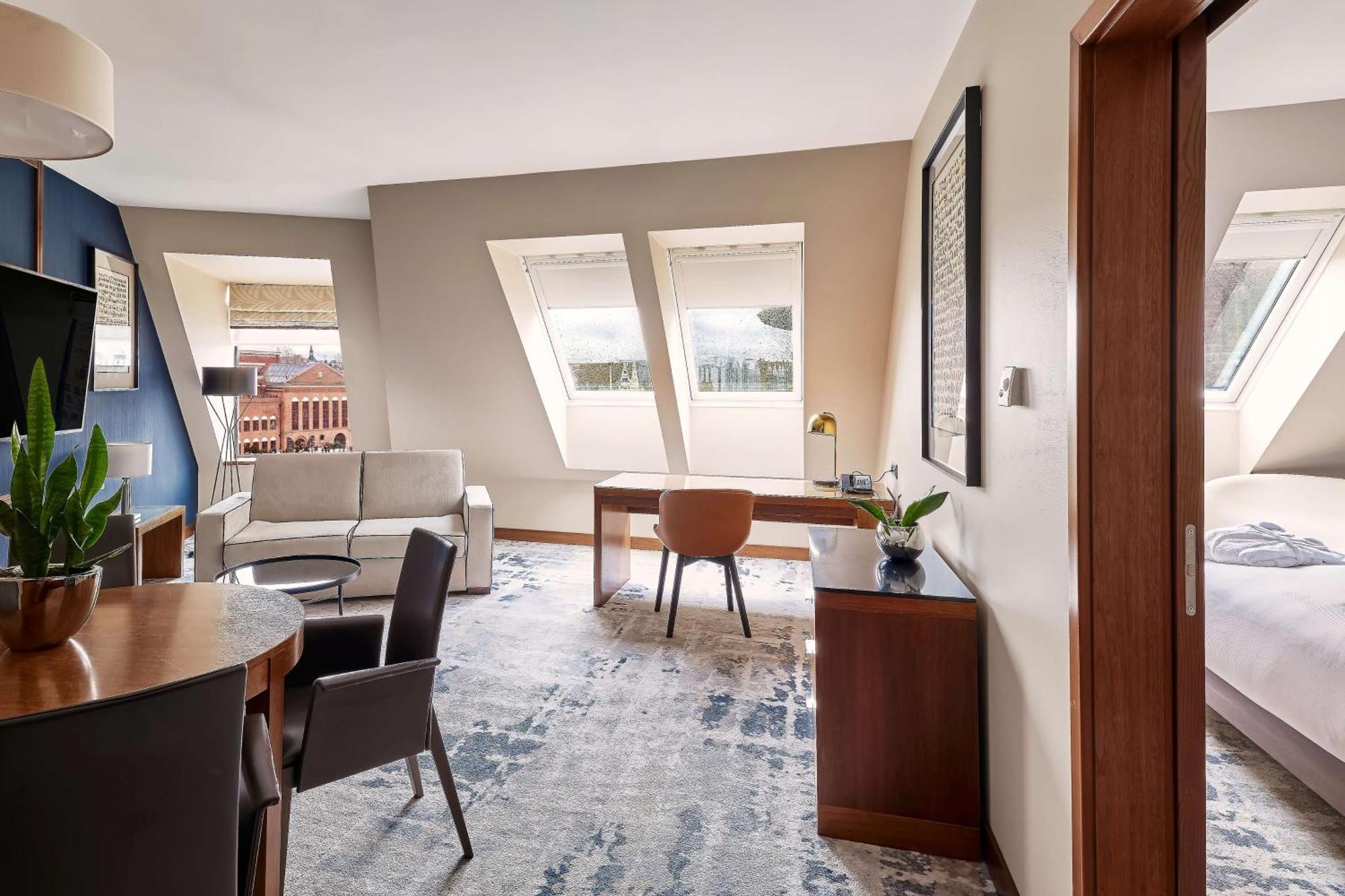 King Suite River View