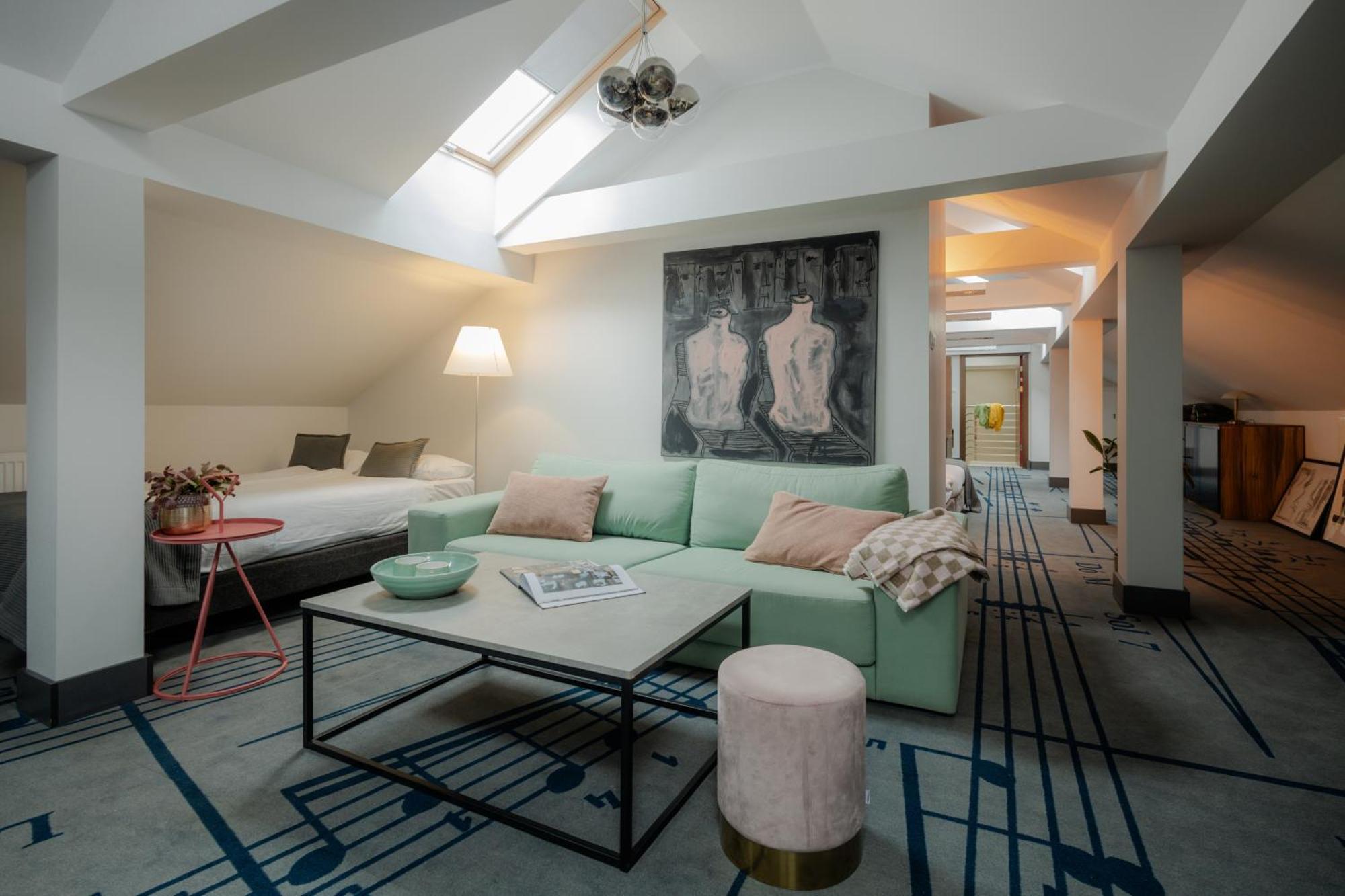 Deluxe Apartment