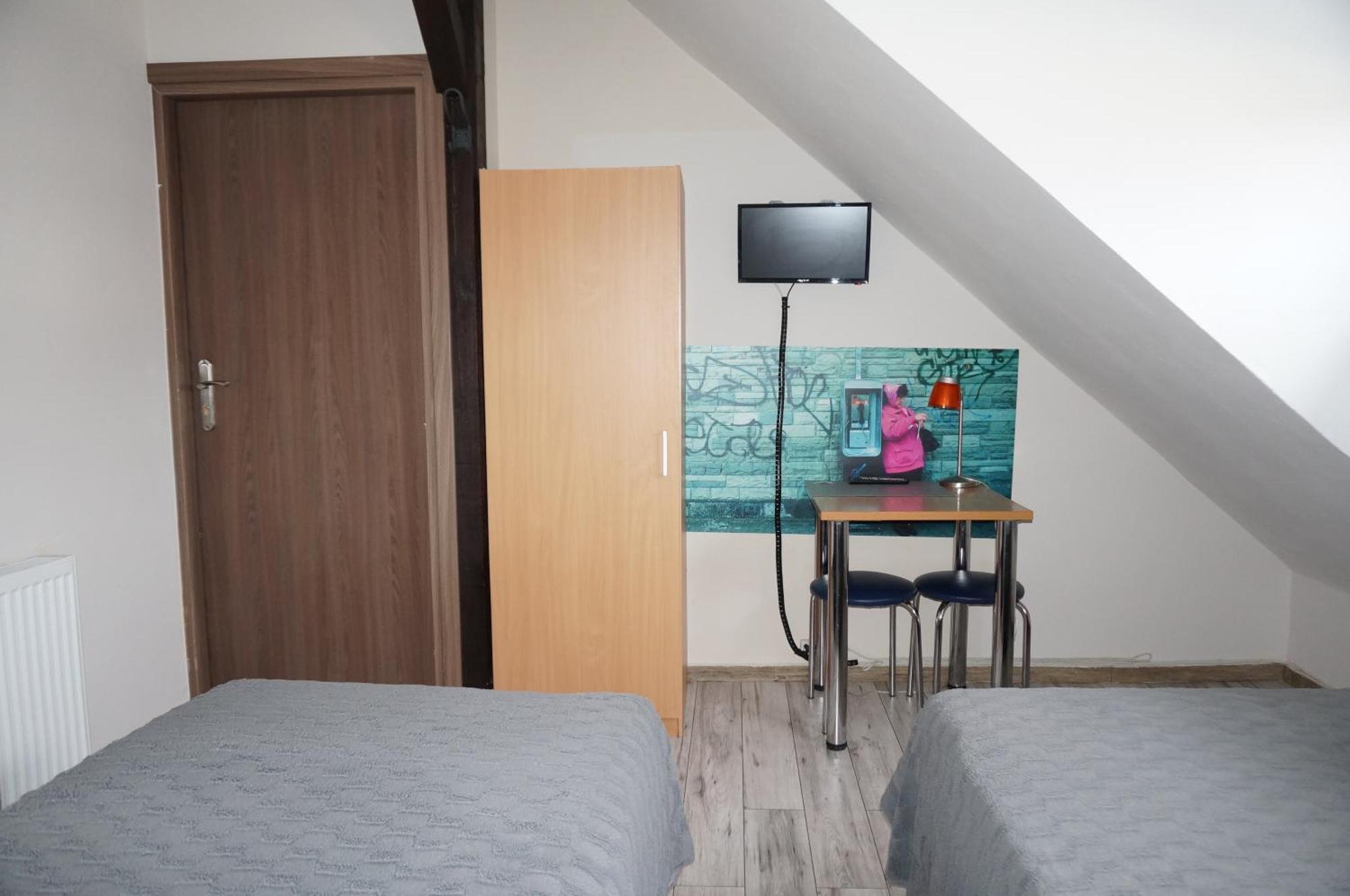 Twin Room #7