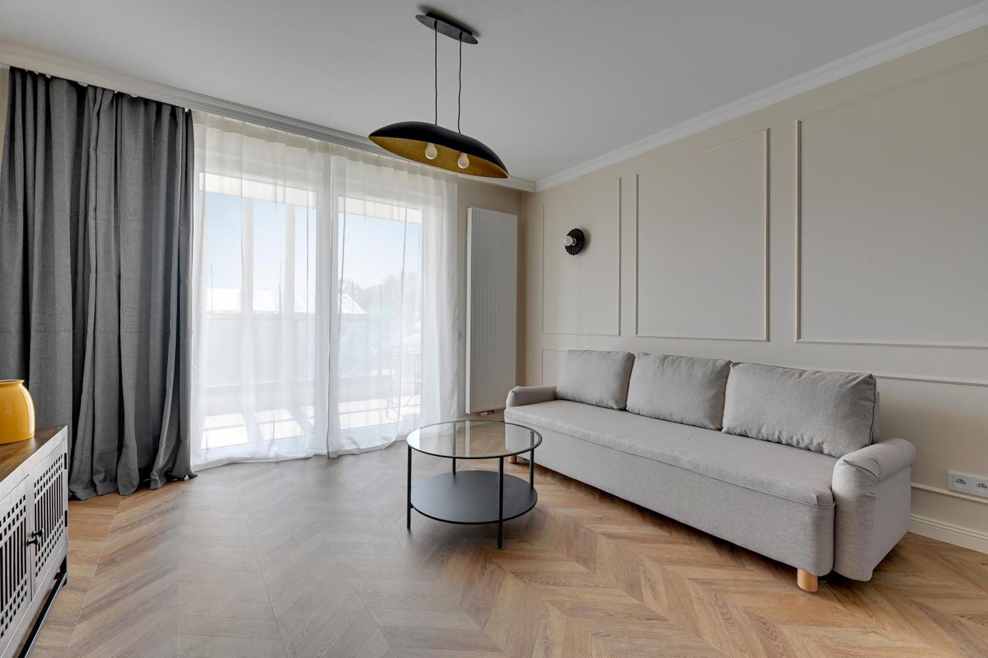One-Bedroom Apartment