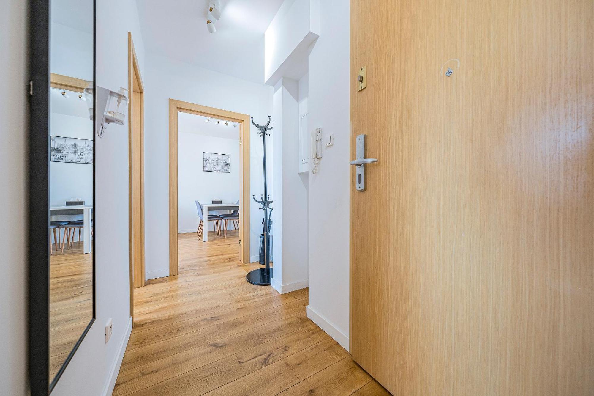 One-Bedroom Apartment River View