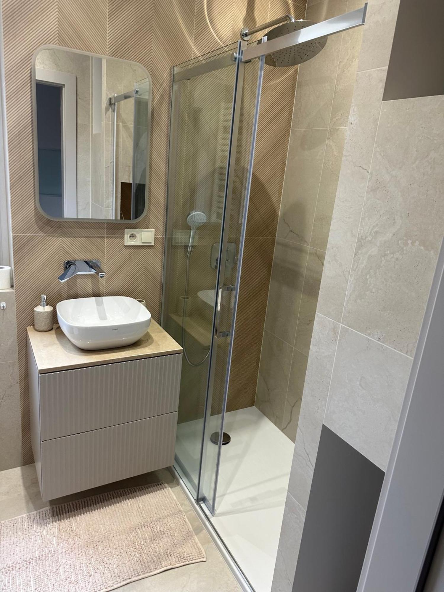 Two-Bedroom Apartment,1621000392:JPEG