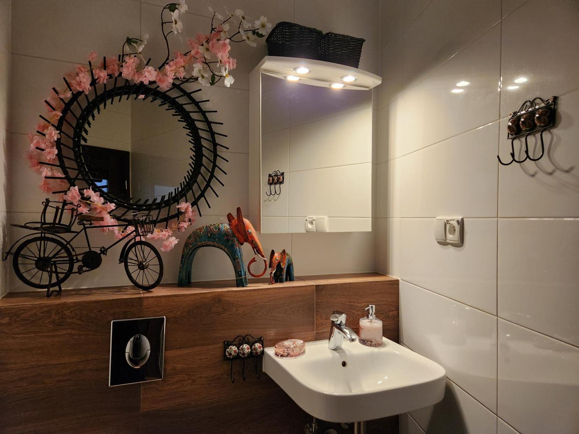 One-Bedroom Apartment Spa Bath