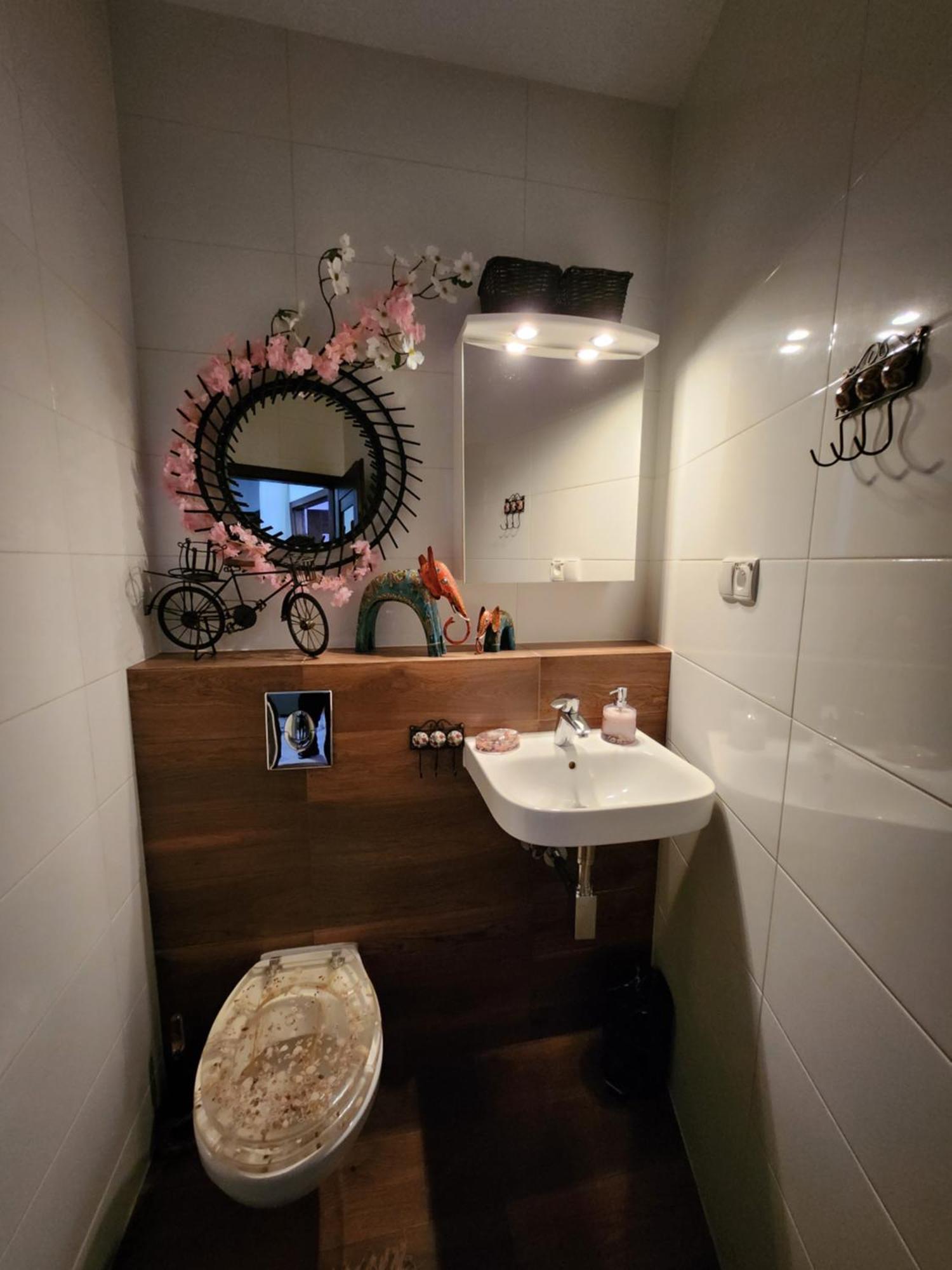 One-Bedroom Apartment Spa Bath
