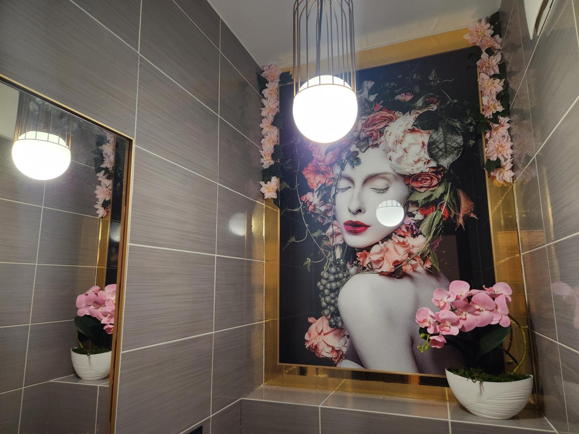 Studio Spa Bath