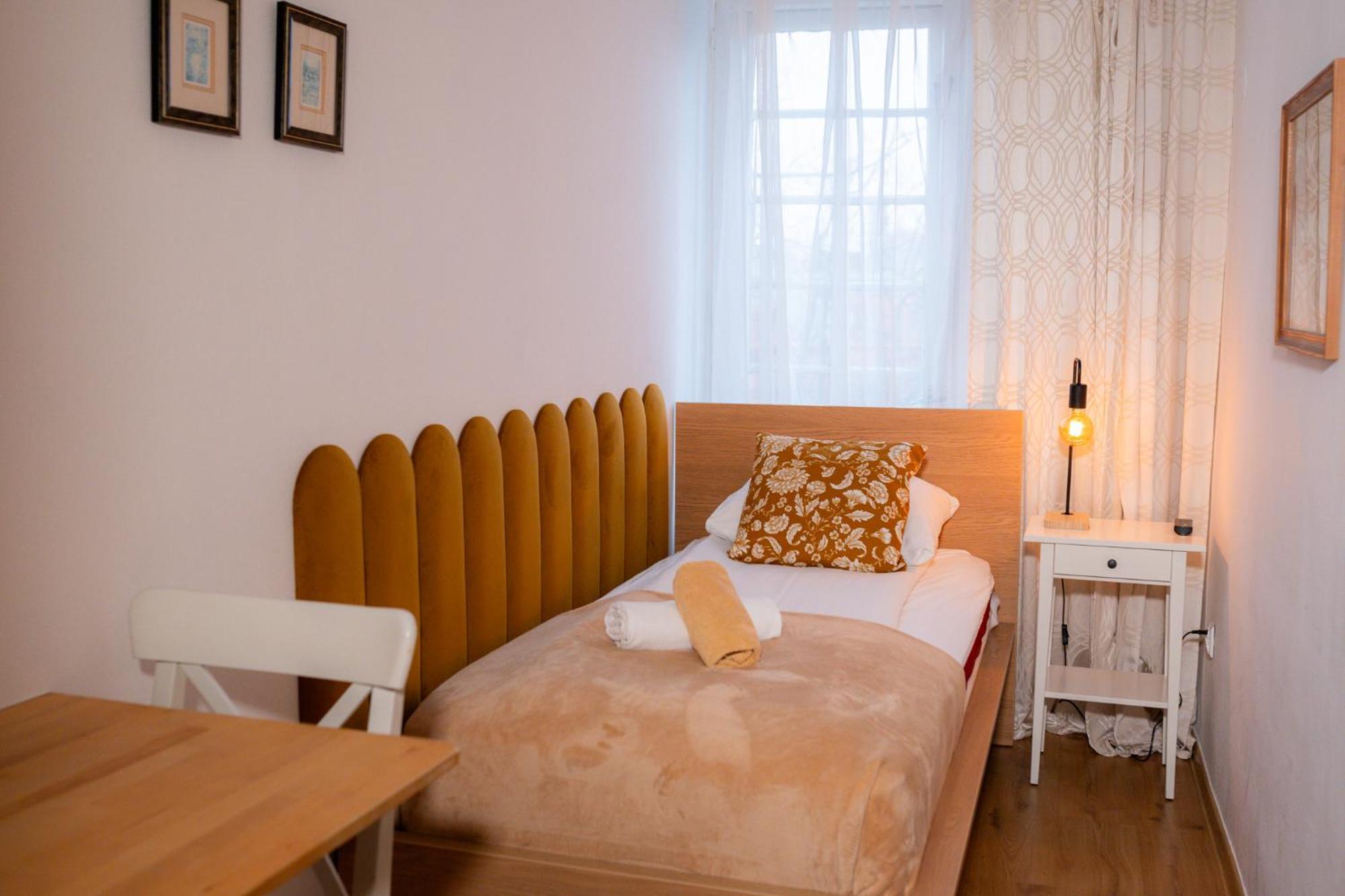 Single Room with Shared Bathroom