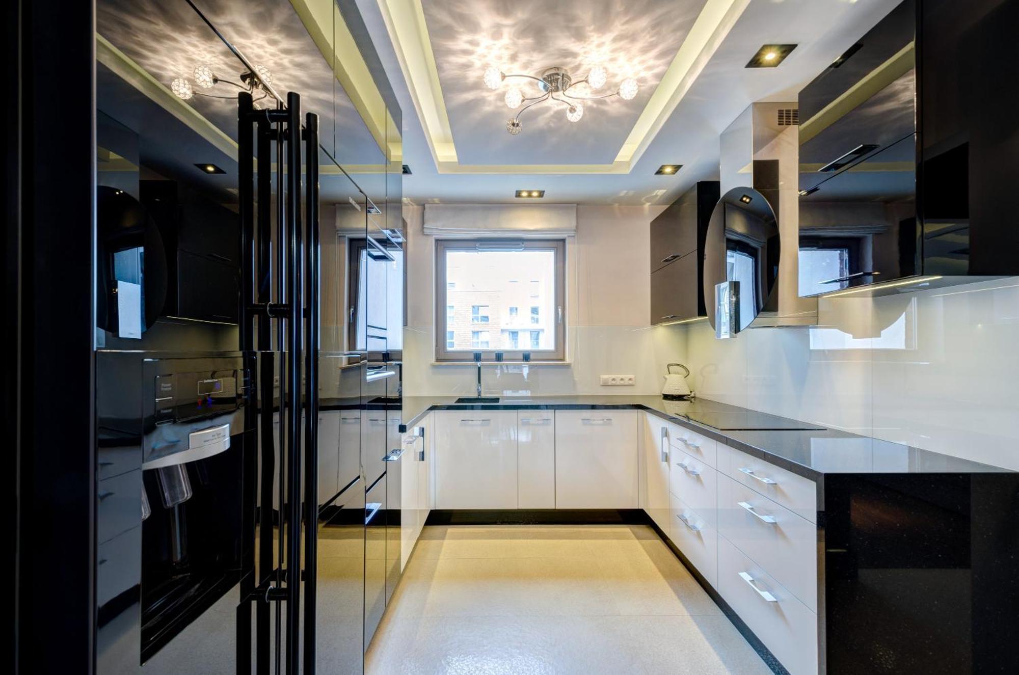 Premier Two-Bedroom Apartment River View Balcony