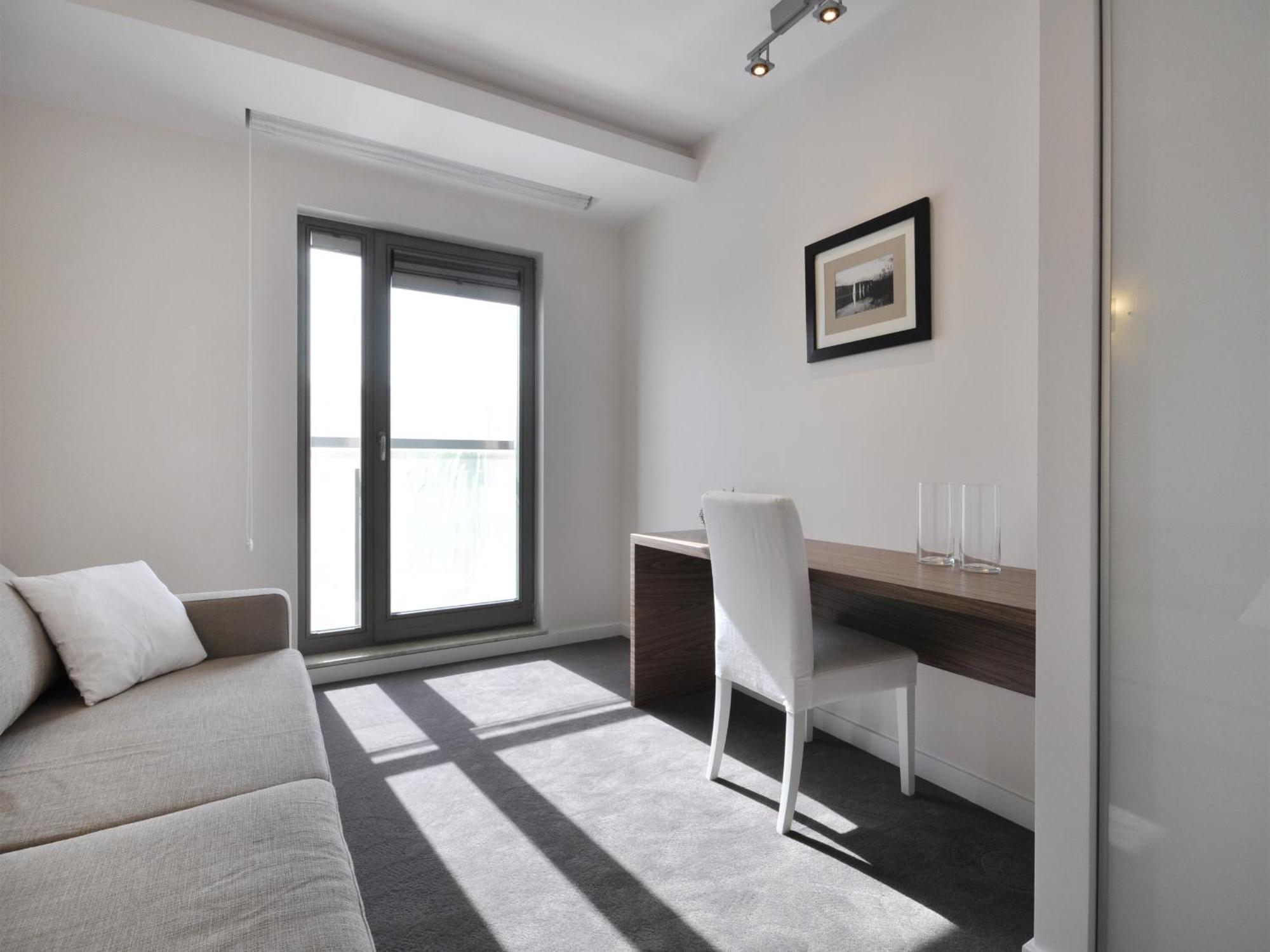 Executive Two-Bedroom Apartment River View