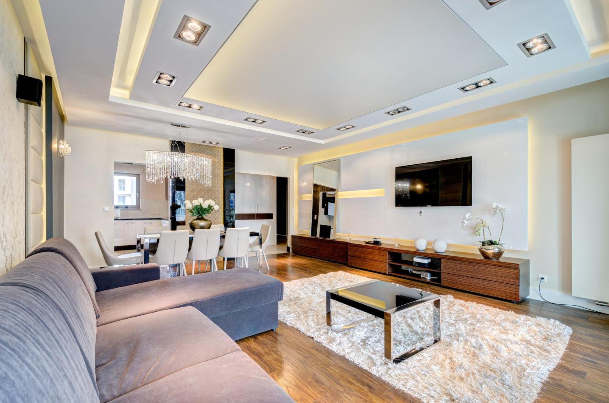 Premier Two-Bedroom Apartment River View Balcony