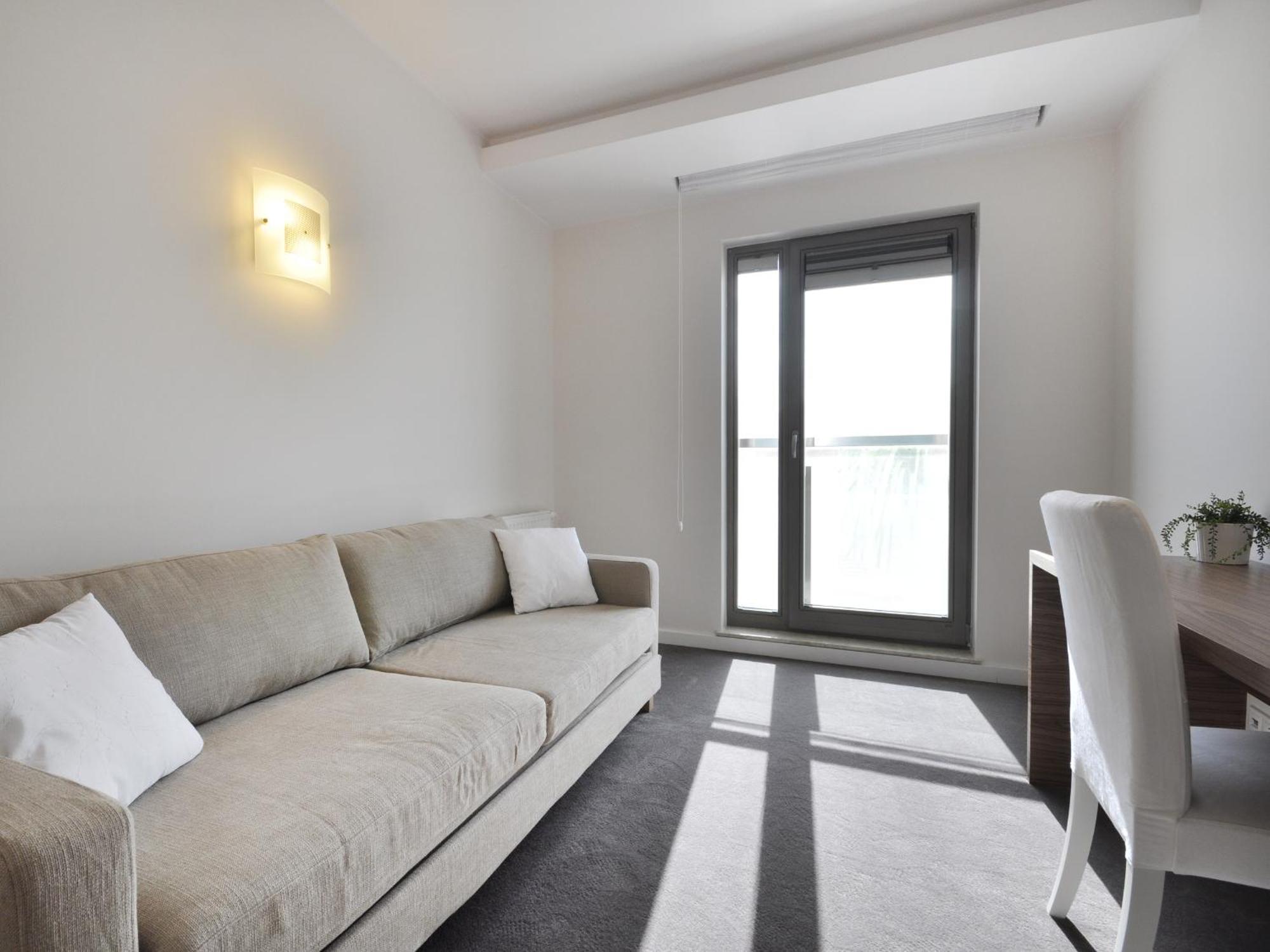 Executive Two-Bedroom Apartment River View