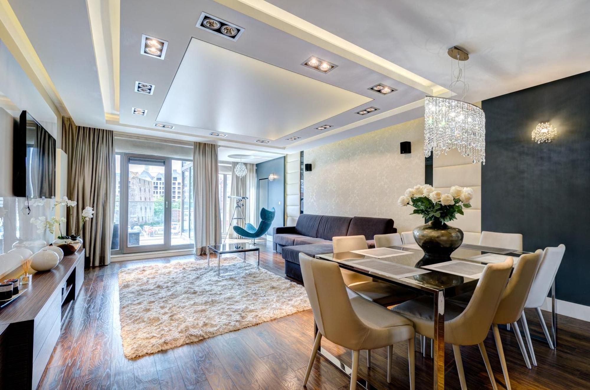 Premier Two-Bedroom Apartment River View Balcony