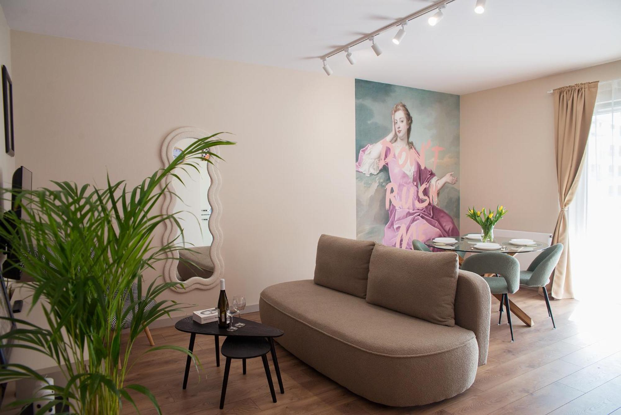 One-Bedroom Apartment,1662847241:JPEG