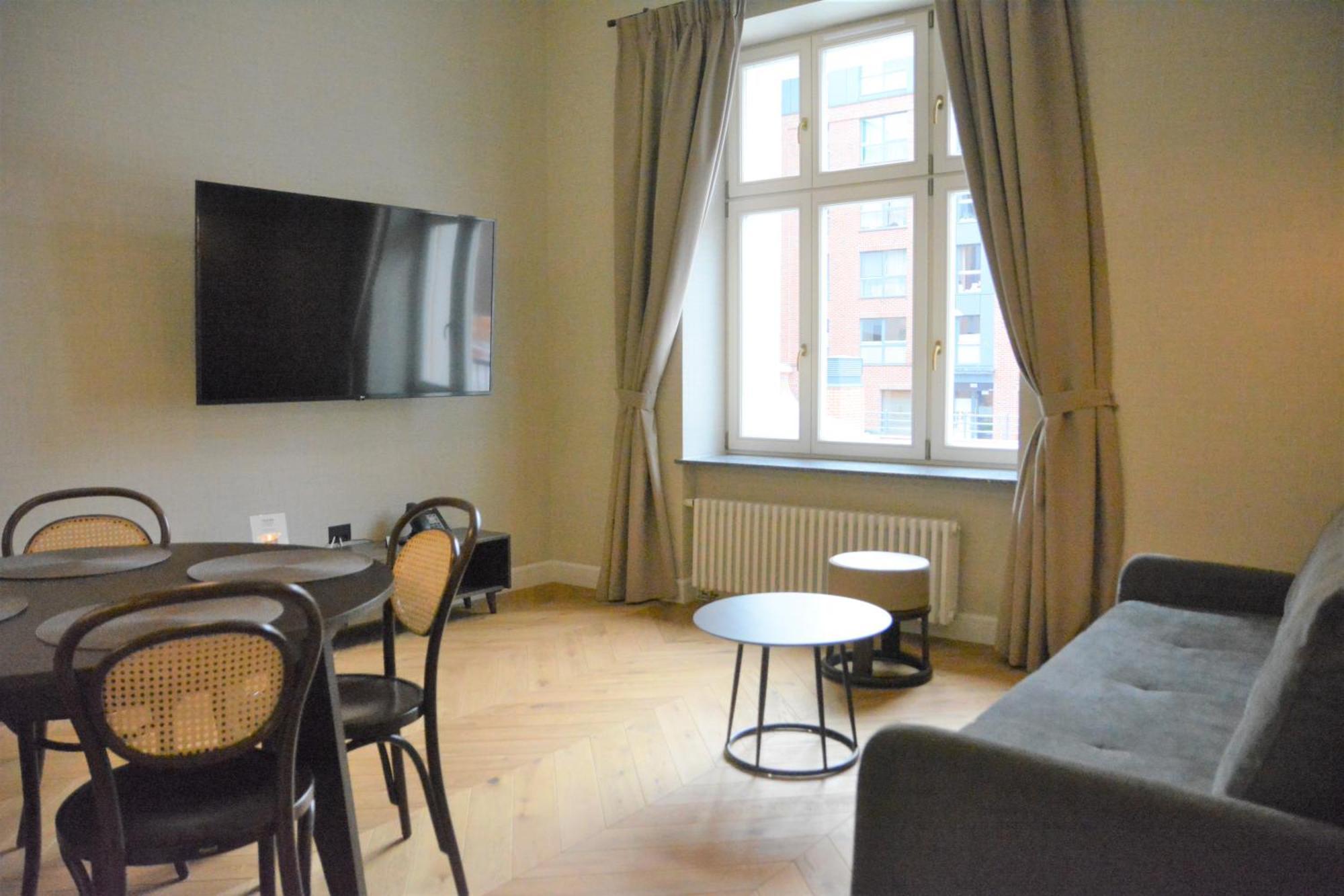 Deluxe Apartment