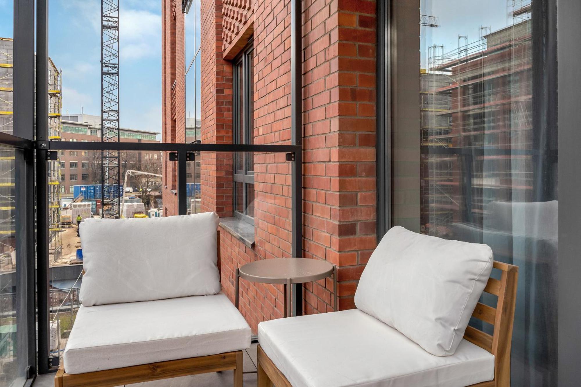 Superior One-Bedroom Apartment Balcony