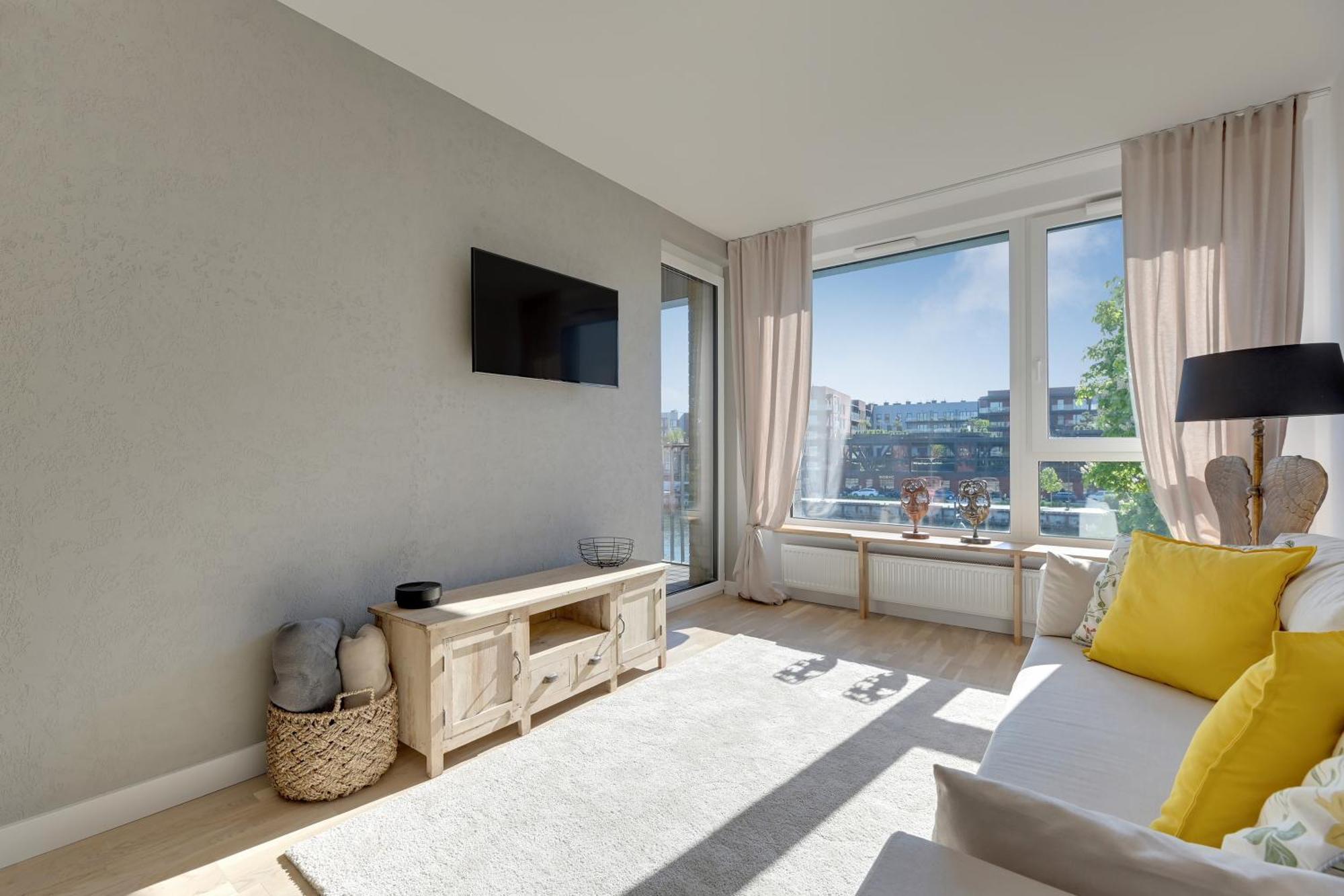 One-Bedroom Deluxe Apartment
