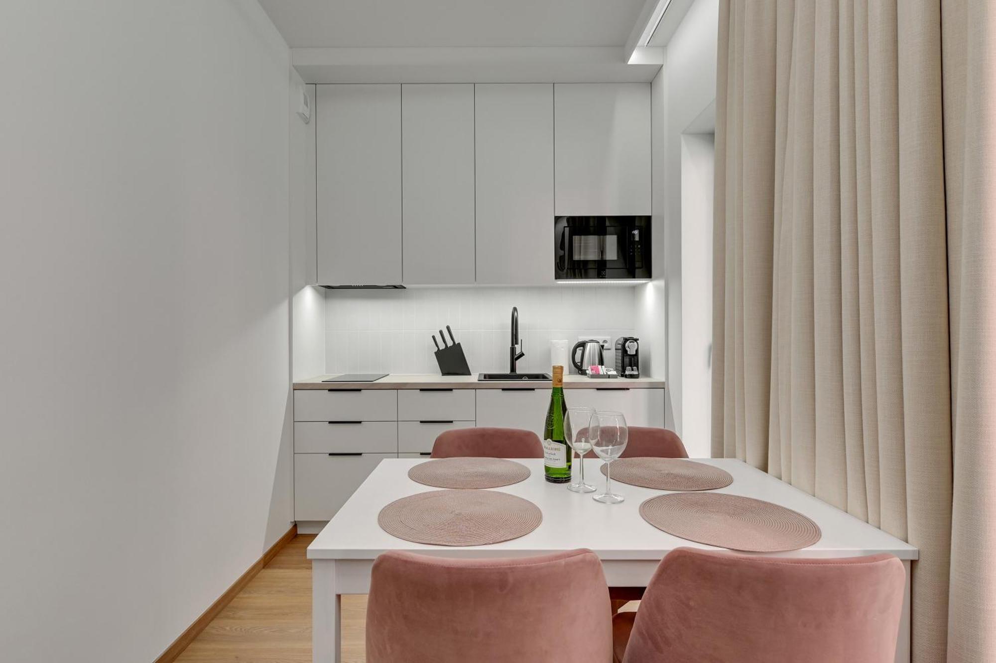 One-Bedroom Apartment Garden
