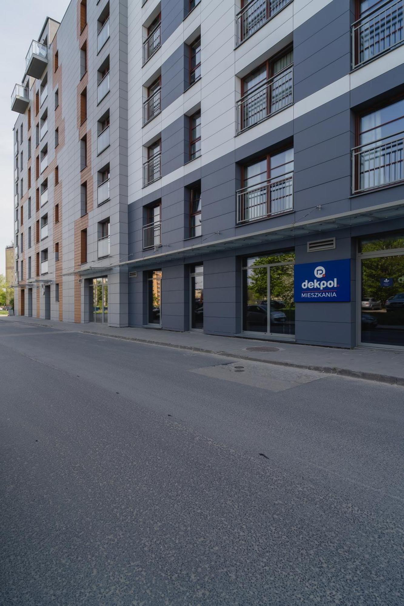 One-Bedroom Deluxe Apartment