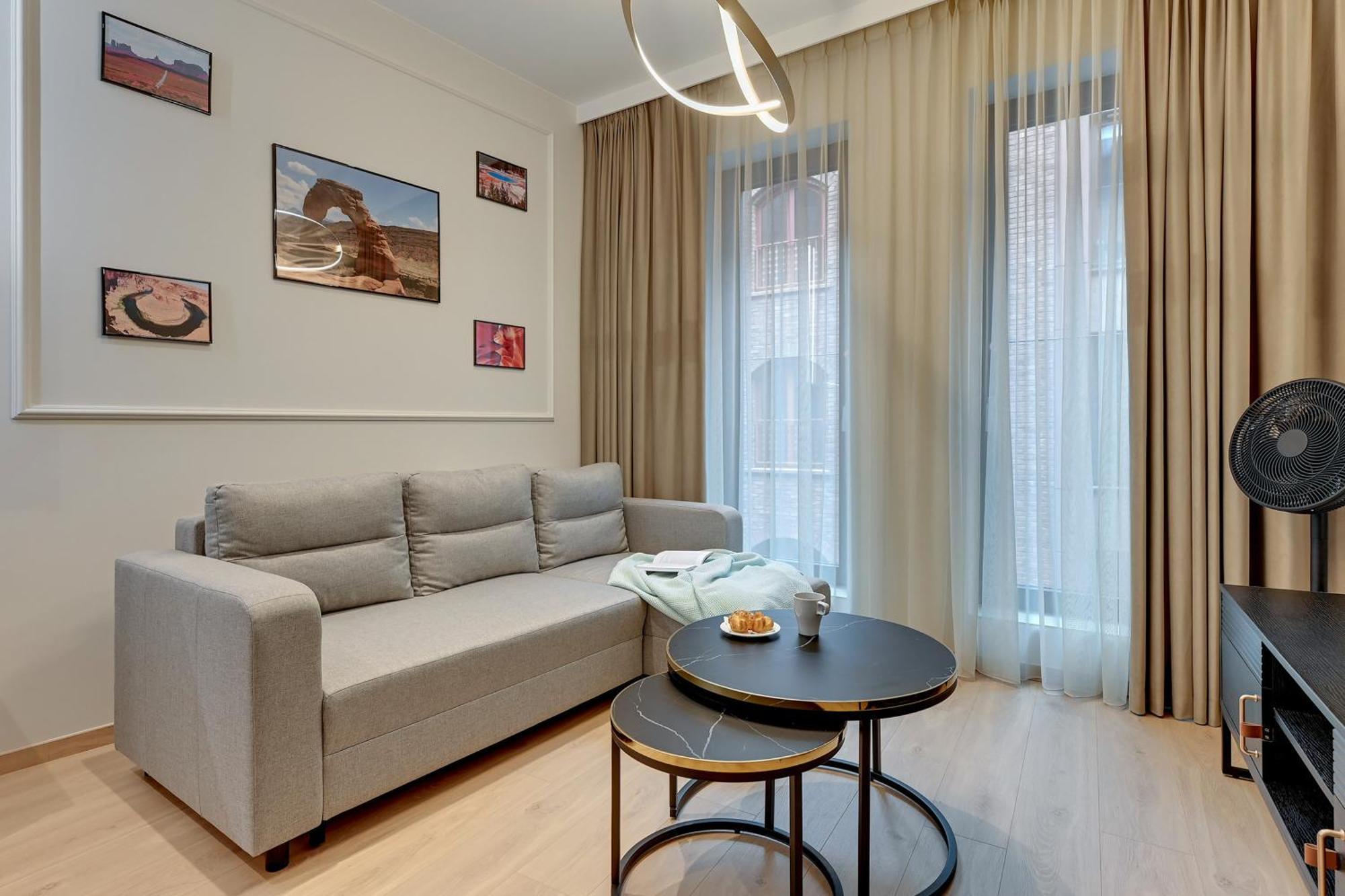 One-Bedroom Apartment
