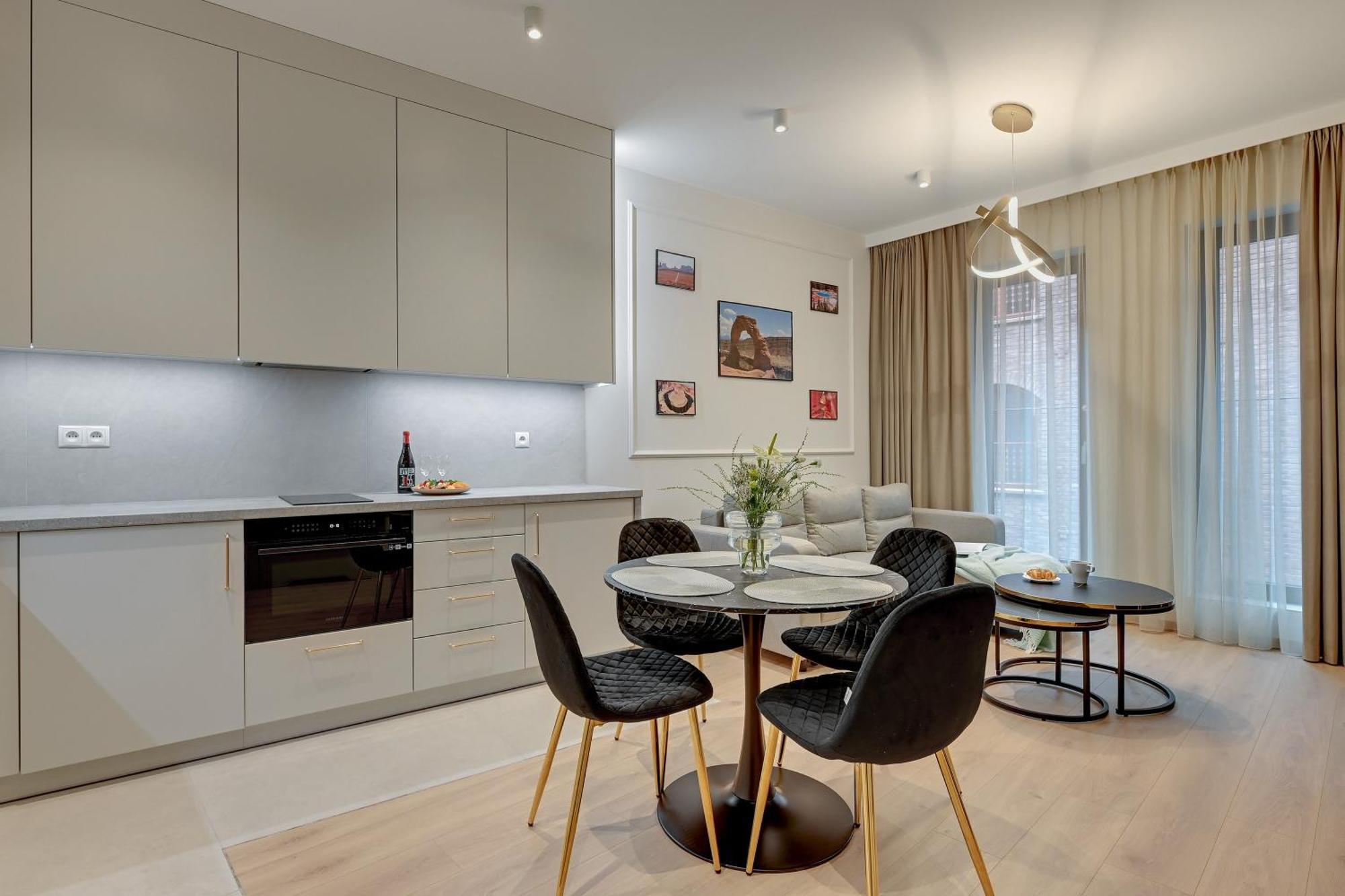 One-Bedroom Apartment