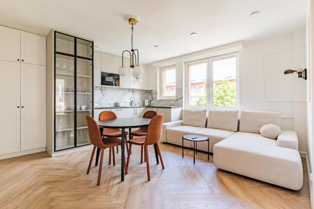 Suite Apartment,1697663003:JPEG