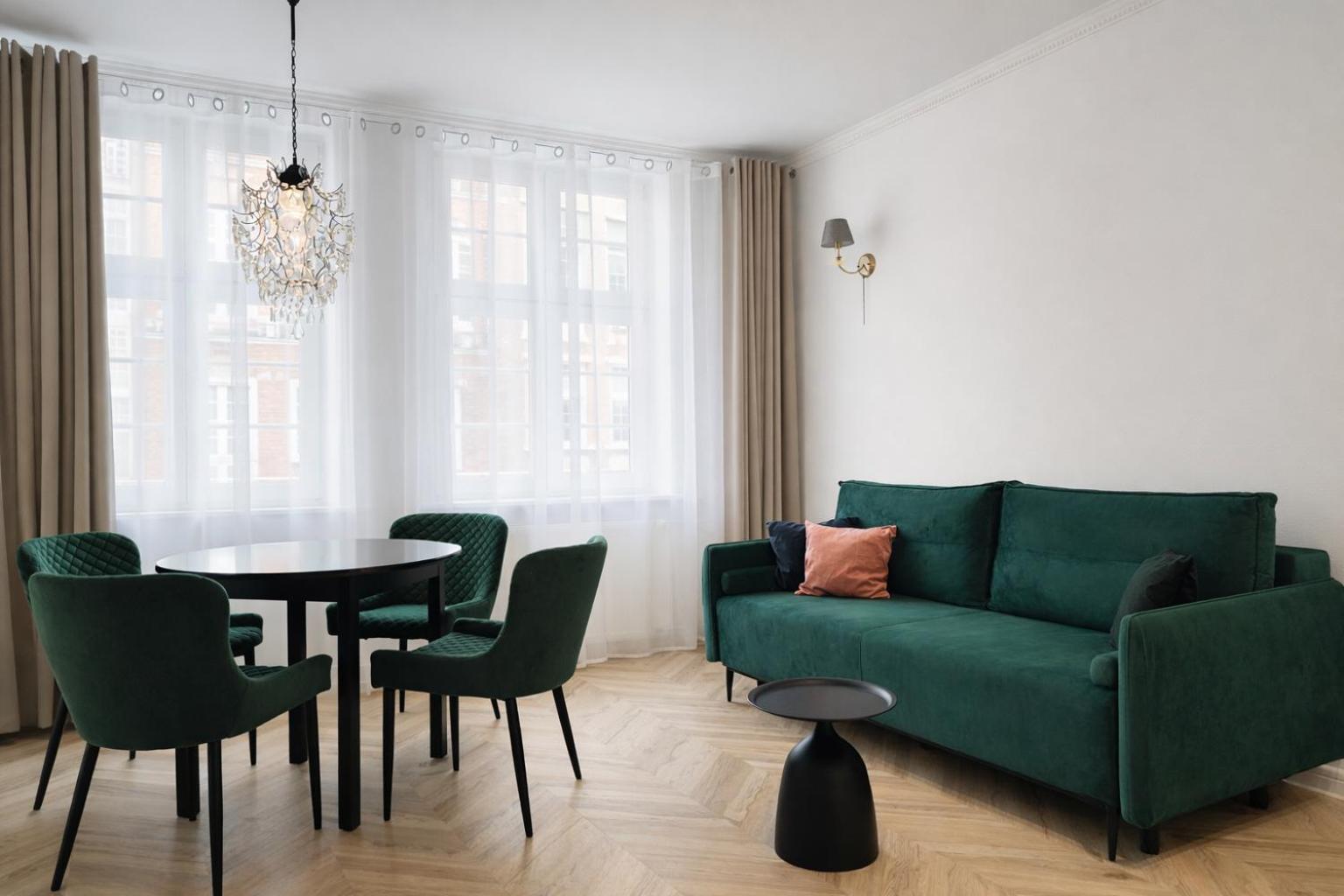 One-Bedroom Apartment