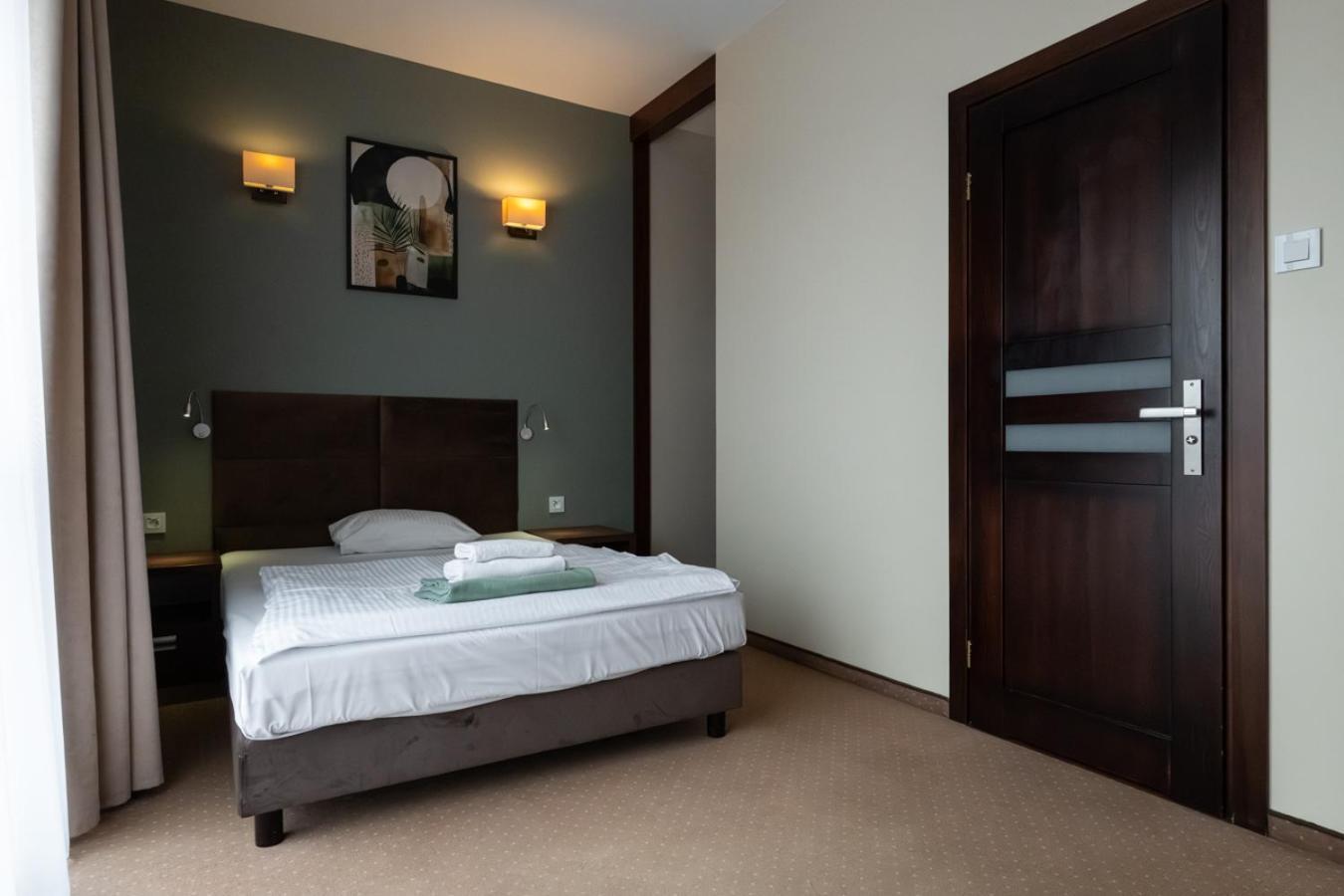 Single Room Private Bathroom