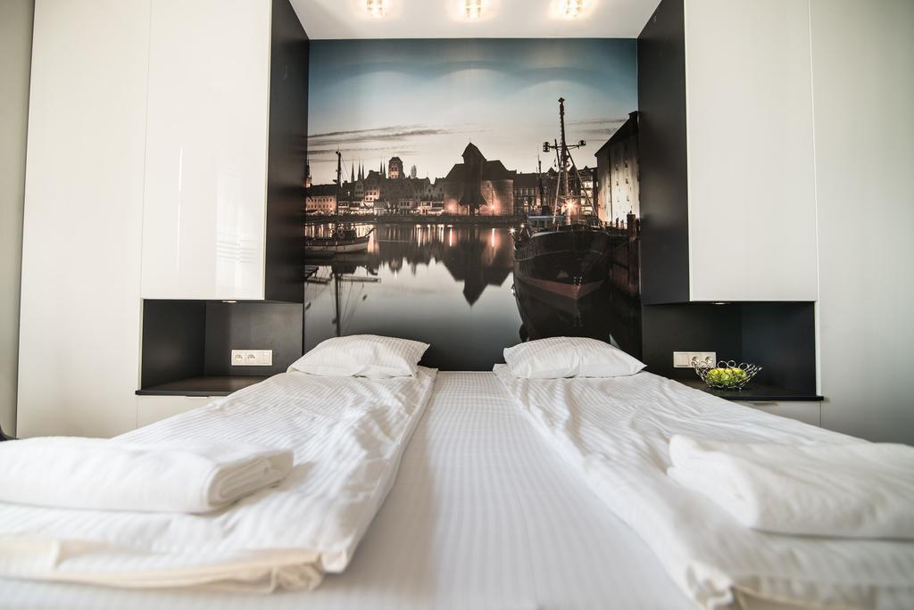 Deluxe Three-Bedroom Apartment