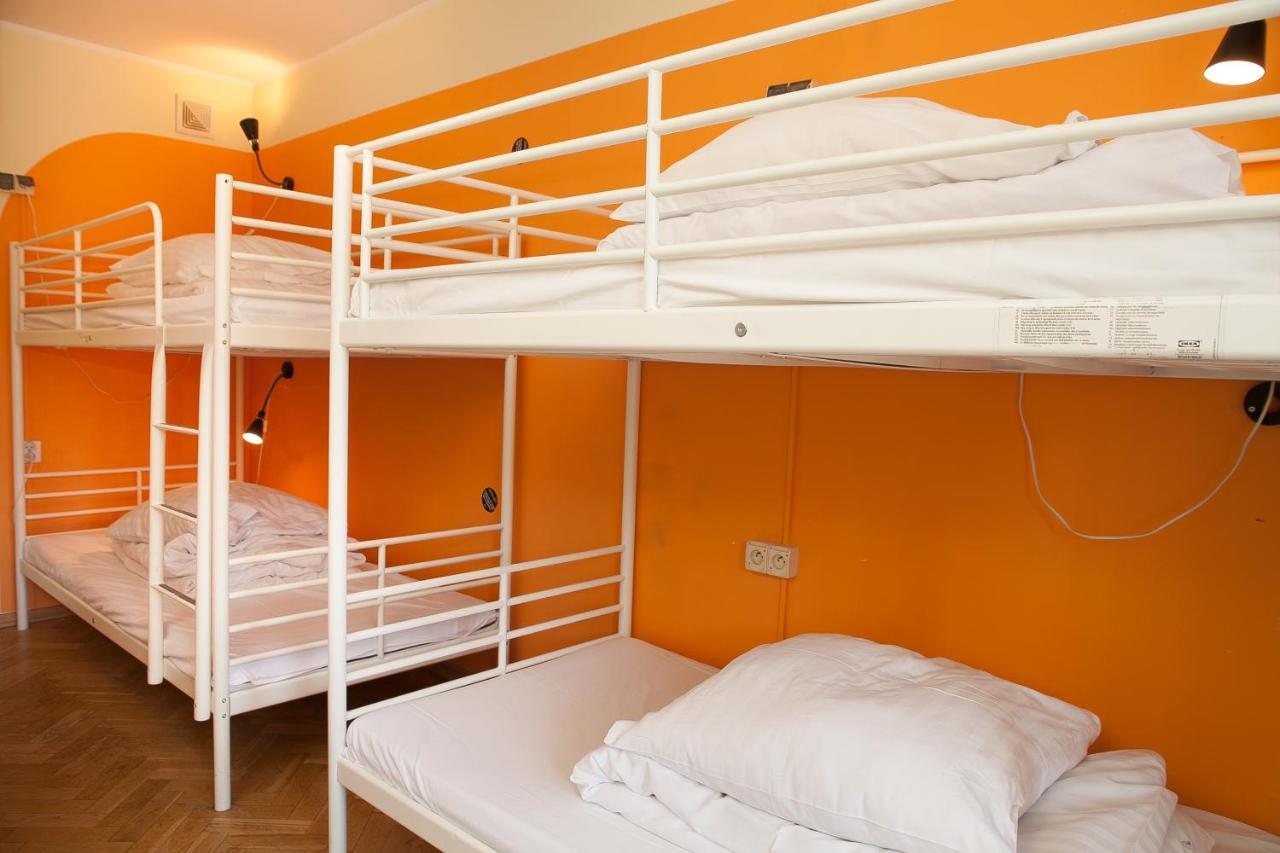 Bunk Bed 8-Bed Dormitory Room