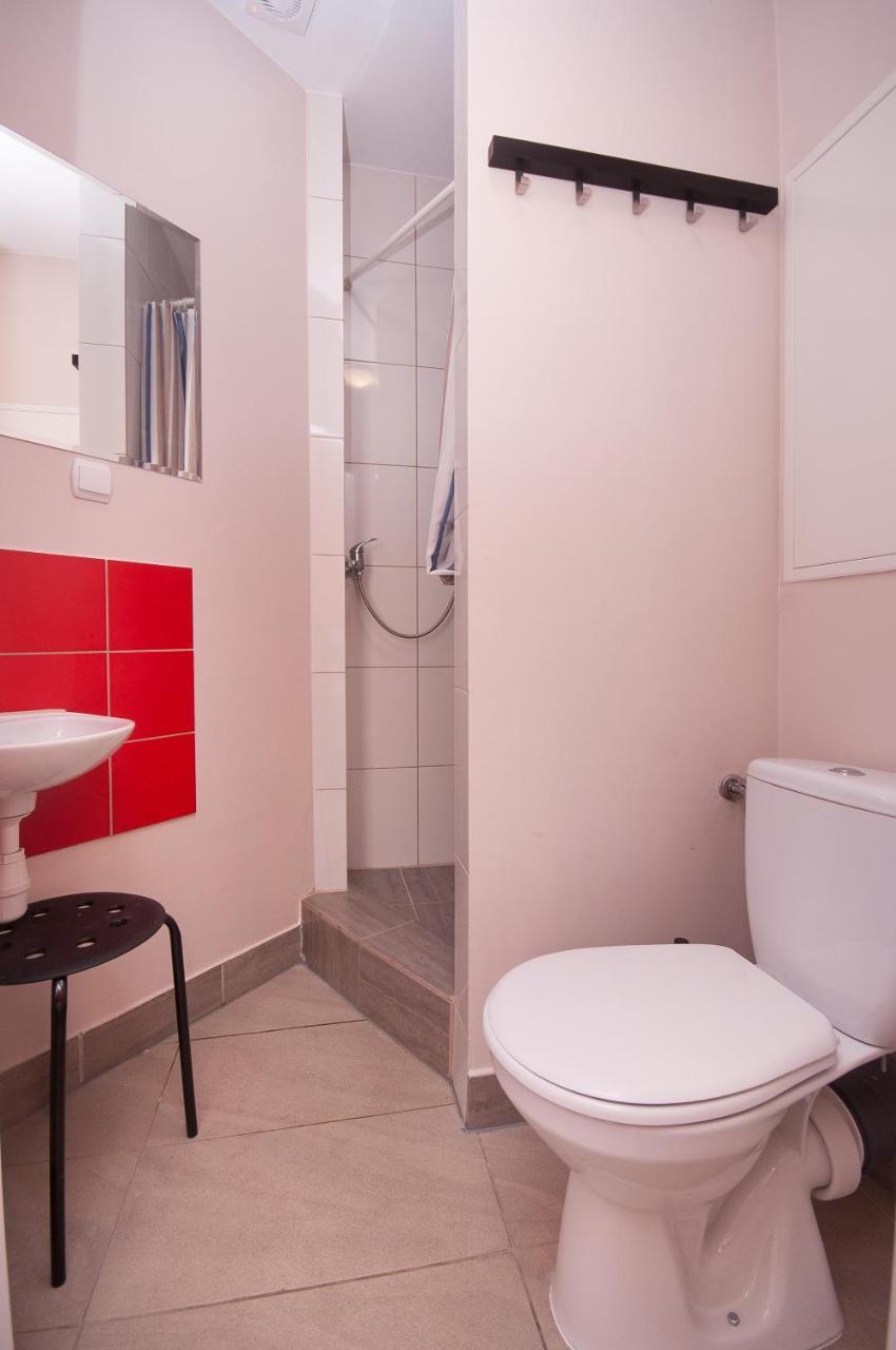 Double or Twin Room Bathroom