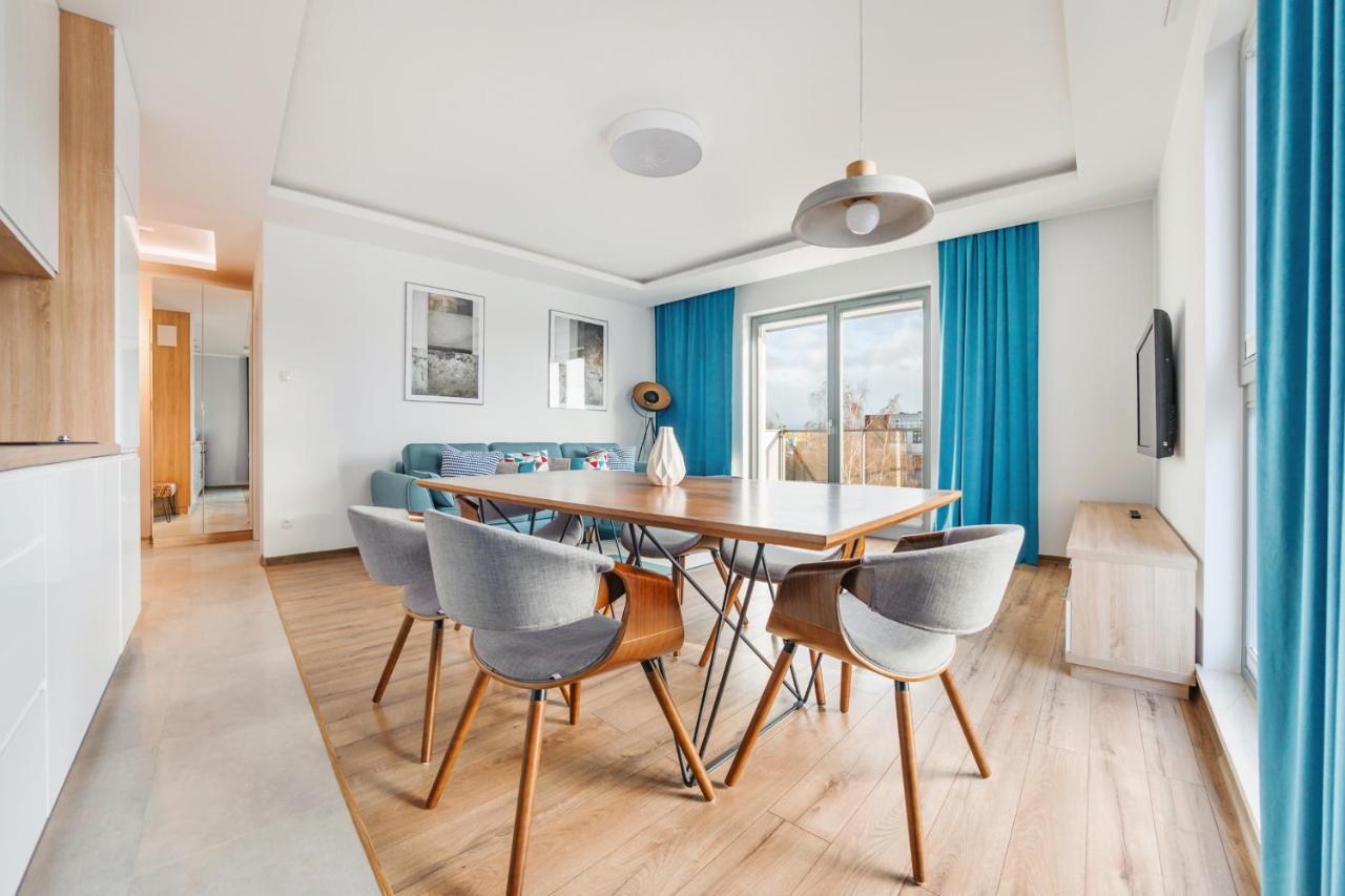 Two-Bedroom Apartment 9E Krasickiego Street