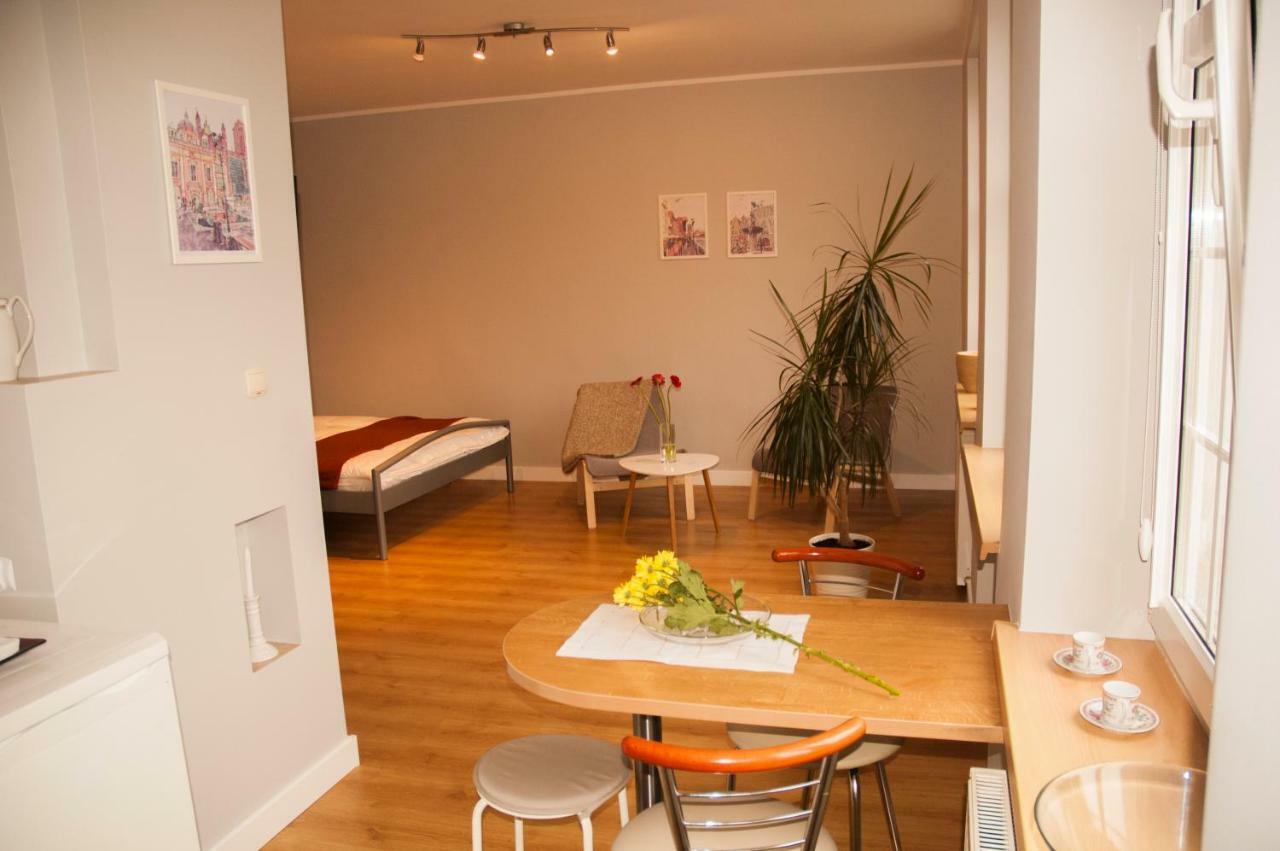 Studio Apartment