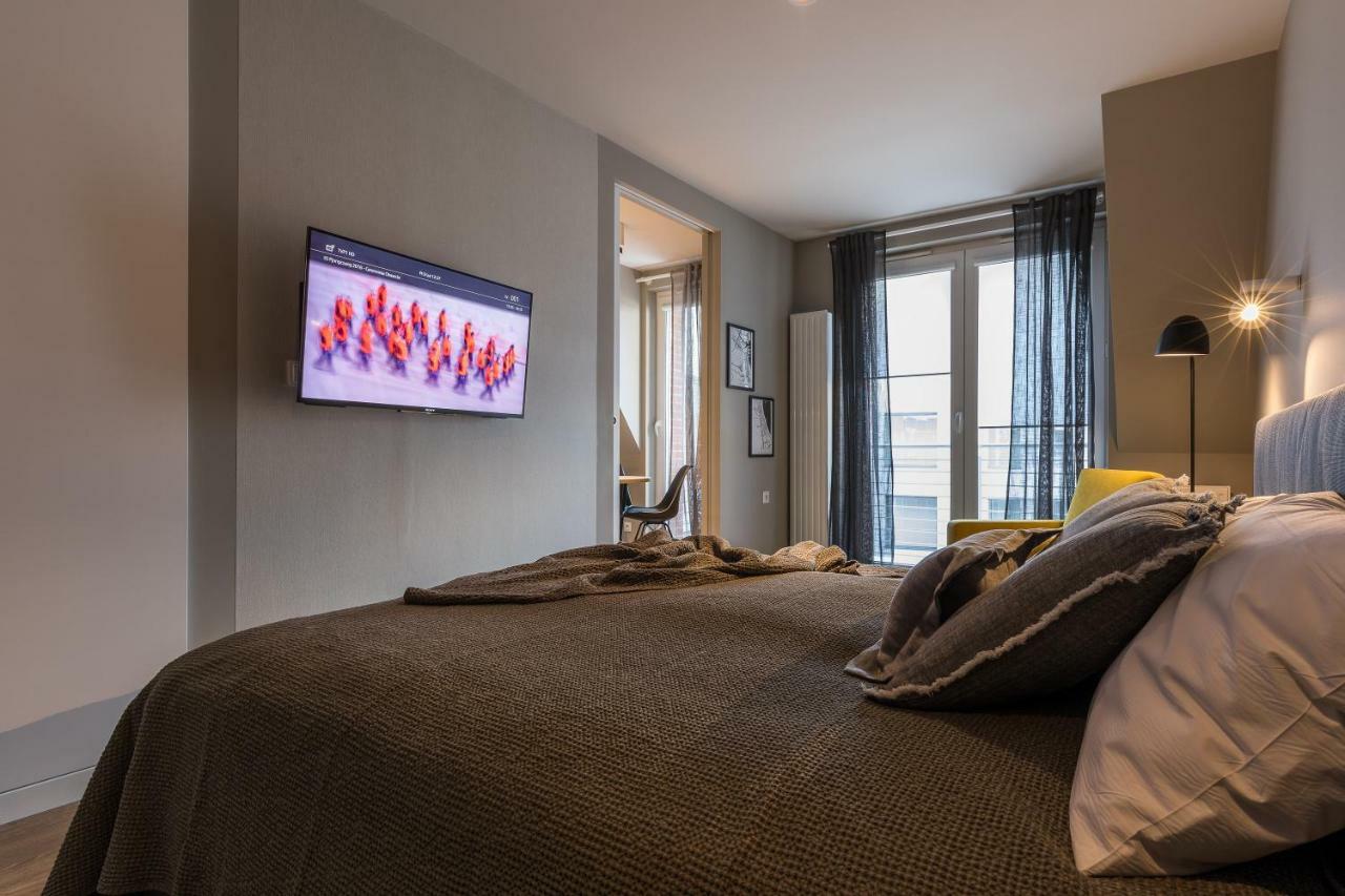 Studio Apartment