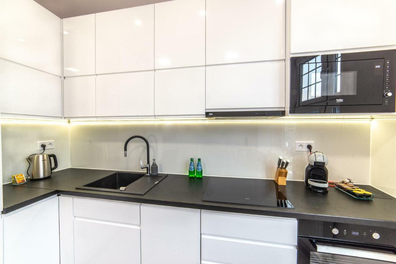 One-Bedroom Apartment Rivier View