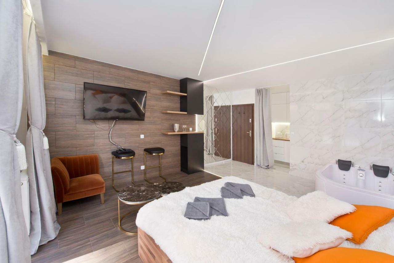 Deluxe Apartment jacuzzi