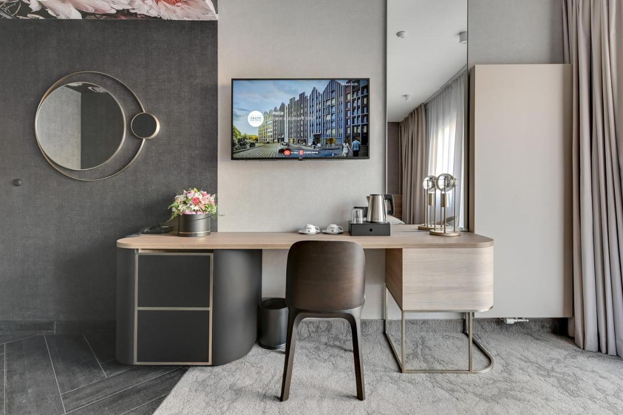 Large Single Room