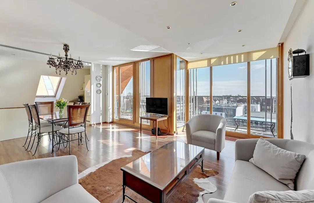 Penthouse Aura By Q4Apartments-1