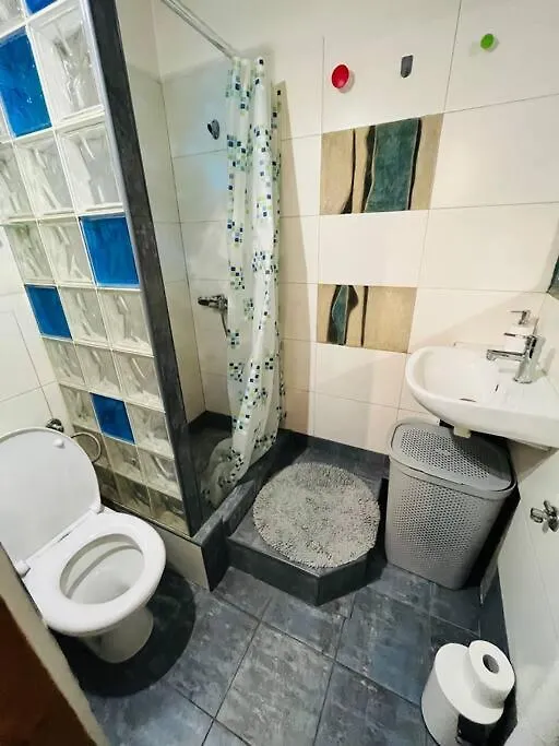 Apartament Sky - parking, 3 minuty do plaży-1